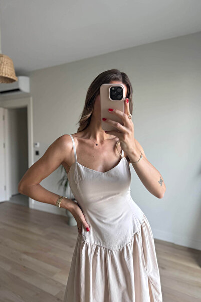 Sue Store Taş Rengi Bel Detaylı Askılı Yırtmaçlı Elbise