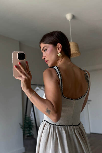 Sue Store Φόρεμα από λινό πέτρινο χρώμα με χοντρό λουράκι με δαντέλα