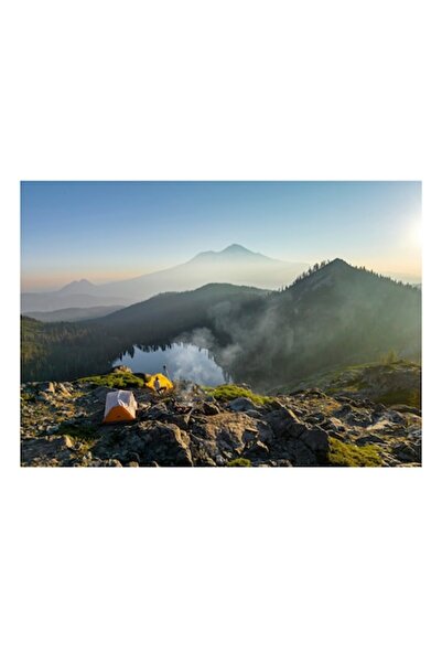 OEM Tablou Canvas, 'Tabara pe varful muntelui linistit', Tente, Munte, Lac, Rasarit, Ceata, Padure, Stan