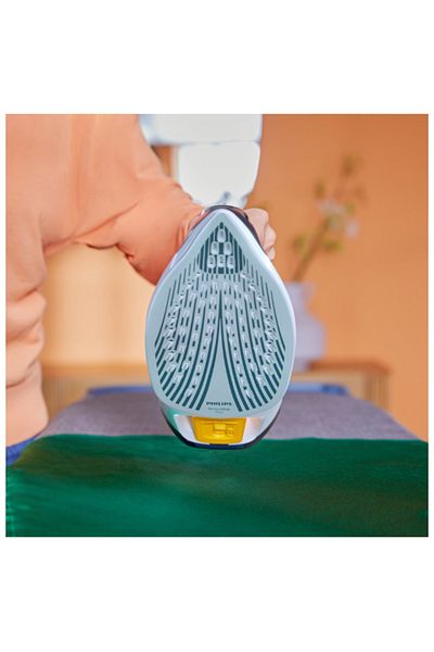 Philips Iron Azur DST7012/70