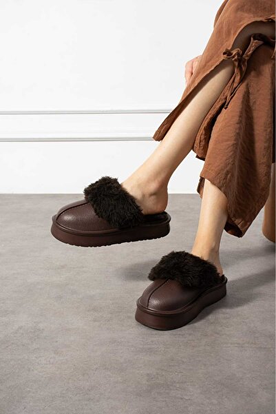 redtan Γυναίκα |   Σουέντ |   Με γούνα μέσα |   Μπορεί να πλυθεί μέσα |   Χοντρή σόλα Eva |   Γυναικείες παντόφλες σπιτιών