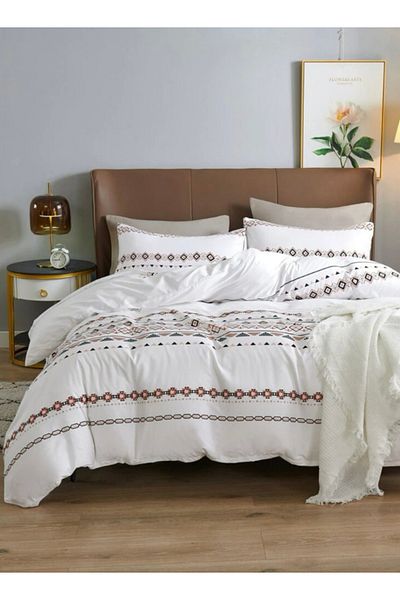 LUNA HOME Queen size 6 pieces Bedding Set Without Filler, White Color Simple Elegant Design 200x230cm.