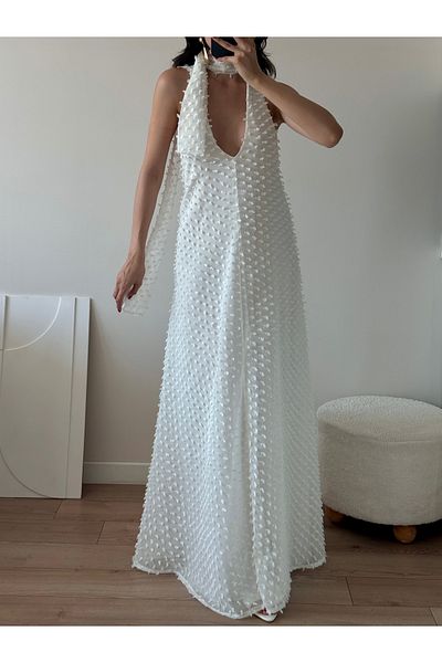 LOCH BUTİK Rochie midi de damă cu guler cu pompon alb și șal
