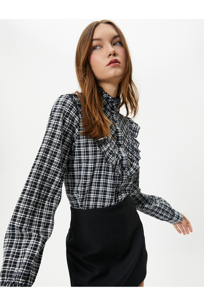 Koton قميص مكشكش بأكمام طويلة ورقبة مرتفعة مصنوع من مزيج القطن