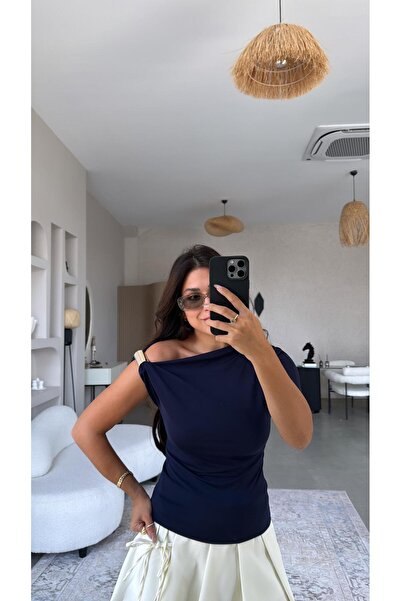Buket Teke Bluză cu accesorii de umăr bleumarin