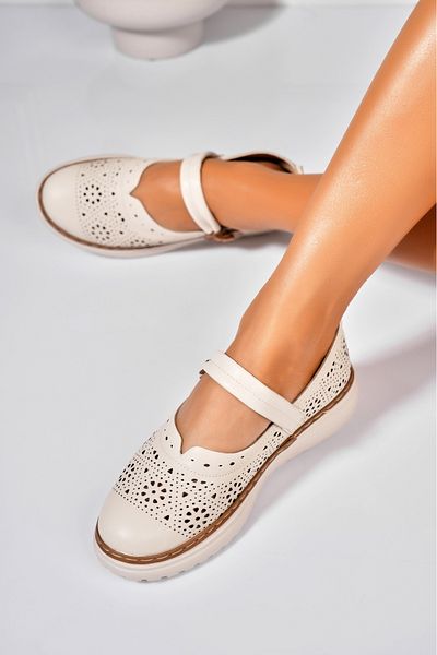 Joana Women's casual shoes Beige made of ecological leather Dearia2