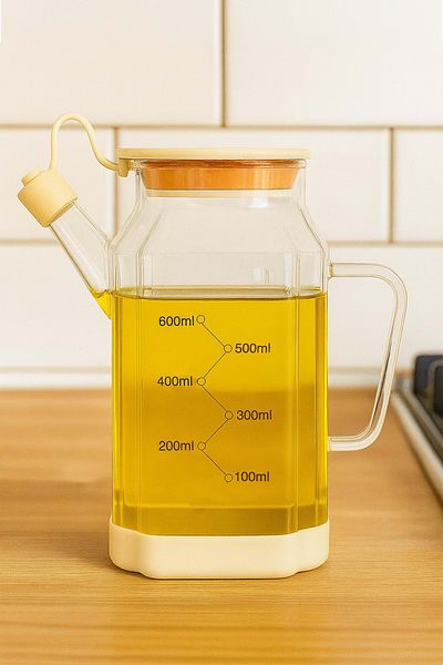 Jenisa Transparent Glass 600 ml Oil Pot Jug Non-Spill & Non-Slip Silicone Based Oil Pot - Cream