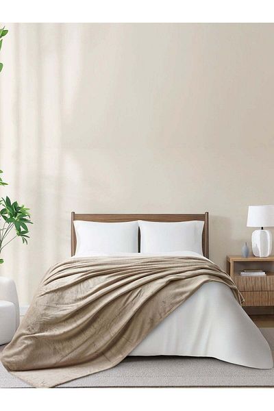 Generic Donatella Ultra-Soft Fleece Blanket