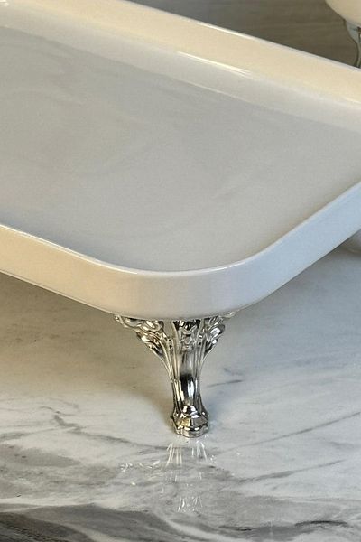 MAY HOME Porcelain Rectangular Footed Presentation Plate
