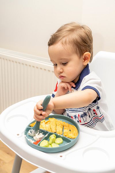 NoiBaby Vacuum Bottom Silicone Plate - Silicone Spoon Set of 2 - (Dark Green)