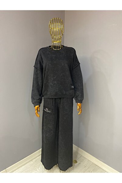 SVL Design tracksuit