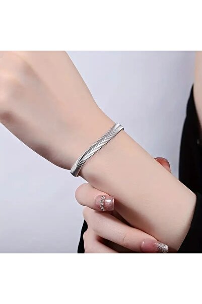 Tasarım اسوارة ستيل ايطالي موديل كريستال عرض 0.3 ملم طول 17 سم لون فضي