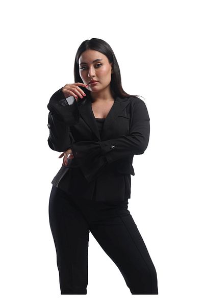 SUGA Blanca's elegant summer jacket