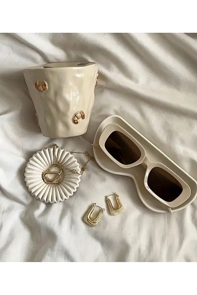 bliss store Mini Decorative Wavy Jewelry Plate, Ring Holder, Earring Holder, Incense Holder (8X8Cm)