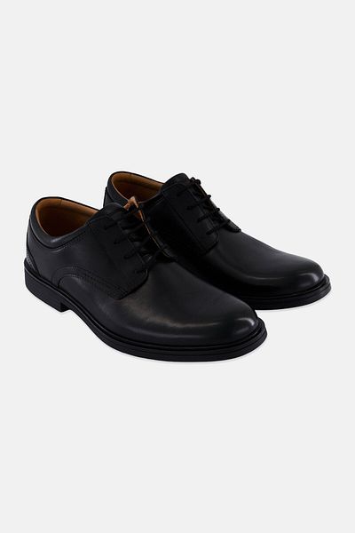 CLARKS Men Un Aldric Lace Up Formal Shoes, Black
