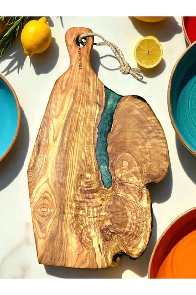 F&S WoodArt 37 X 21 cm Natural Olive Tree Green Epoxy Filled Handle Cutting Presentation Board