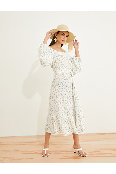 Koton فستان ميدي مزهر مكشوف الكتفين مع حزام على الخصر