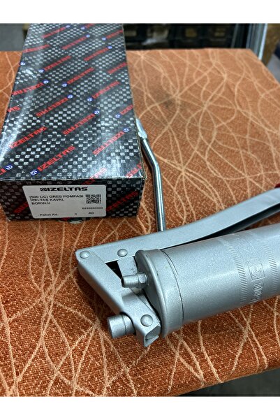 İzeltaş Gres Pompa 500cc Takım Gress Pompa Ucu Hortumu Komple