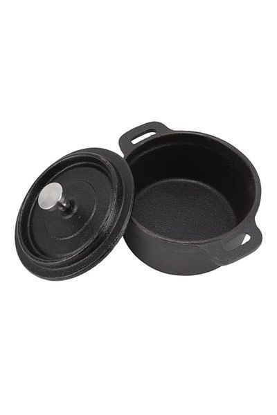 Generic Cast iron pot, traditional Dutch slow cooker pasta grill oven