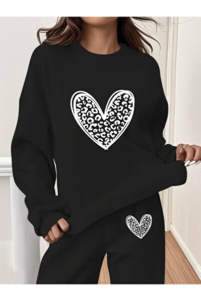 FUFLUNS طقم بدلة رياضية برقبة دائرية كبيرة الحجم للجنسين مطبوعة على شكل قلب م...