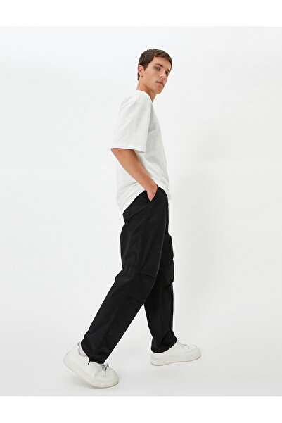 Koton بنطلون باراشوت برباط وتفاصيل جيوب كبيرة الحجم