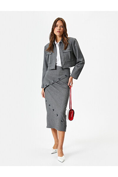 Koton تنورة قلم رصاص متوسطة الارتفاع بأزرار