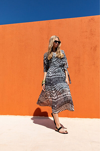 KAMEYA Kruvaze Kapamalı Desenli Gri Elbise