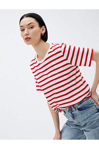 Koton طاقم الرقبة تي شيرت كم قصير