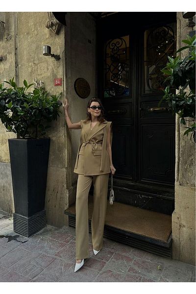 GALAVİP Women's Top and Bottom Double Suit Shoulder Detailed Belted Vest Pants Suit