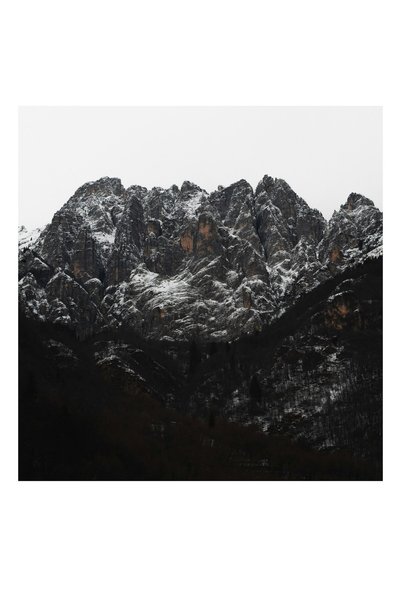 OEM Pictură pe pânză, „Zăpadă pe stâncile înalte de munte”, Peisaj de iarnă, 50 x 90 cm