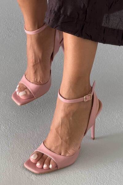 AYAKKABI PRENSİ Zach Ankle Strap Dried Rose Patent Leather