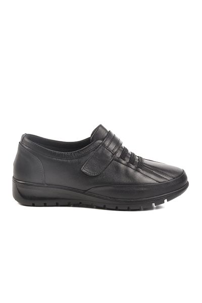 Voyager Black genuine leather women's casual shoes