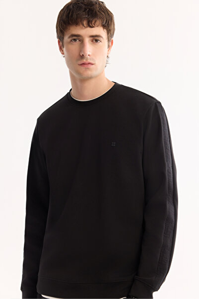 Avva Men's Black Crew Neck Cotton Bi-Stretch Regular Fit Sweatshirt A52Y1272