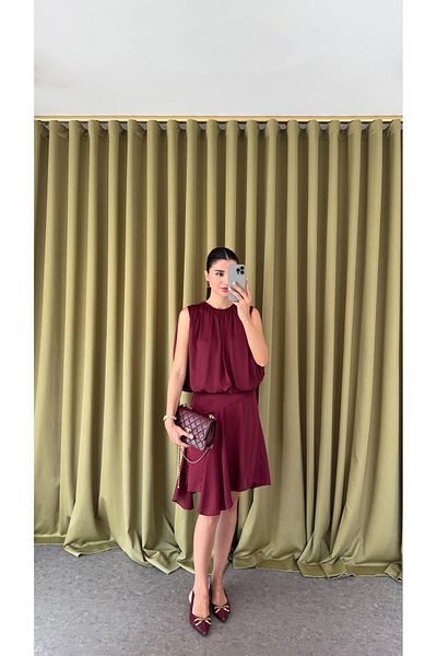 HAZELANNA Burgundy Satin Skirt