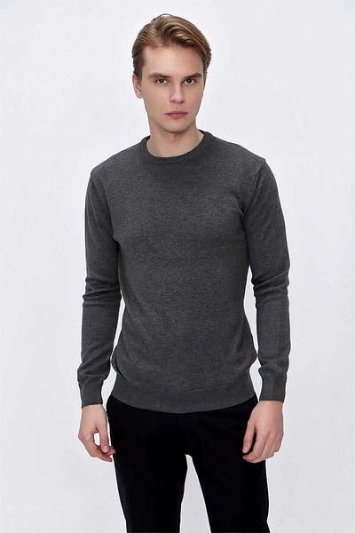Morven Basic Dynamic Fit Relaxed Cut Crew Neck Sweater