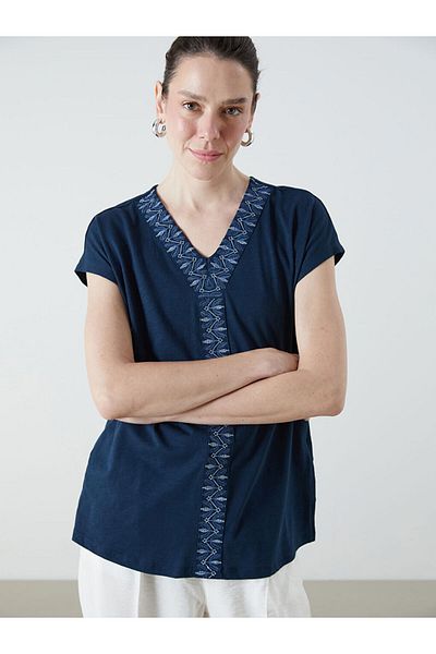 LC Waikiki Quality Parts from Celebi Store |   Grace Navy Blue V-Neck Embroidered Linen Look Blouse