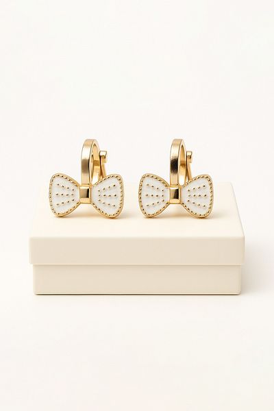 MakeWell Poppy Compression Earrings with Bow Design for Non-Pierced Ears