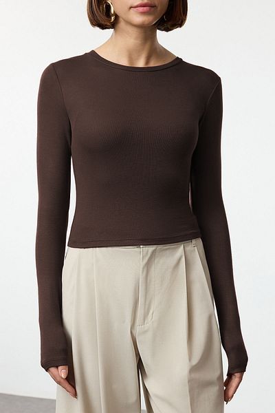 Trendyol Collection Brown Premium Viscose Crew Neck Crop Stretchy Knitted Blouse Twoaw24Bz00116