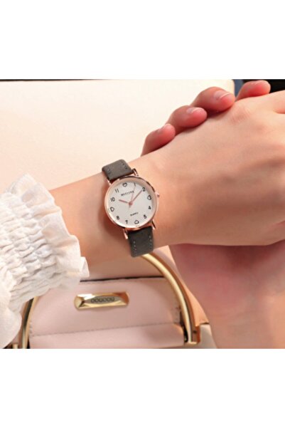 Toz Vintage ساعة دائرية على شكل قلب أسود من Virtue