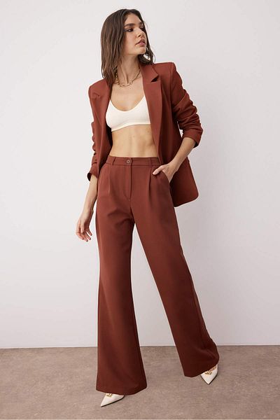 Trendyol Collection Tmavě hnědé plisované kalhoty se širokým pasem - Twoaw21Pl0076