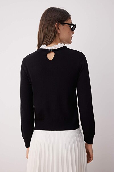 Trendyol Collection Guler din dantelă neagră Garnish Premium Yarn/Special Yarn Knitwear Pulover TWOAW26KZ00006