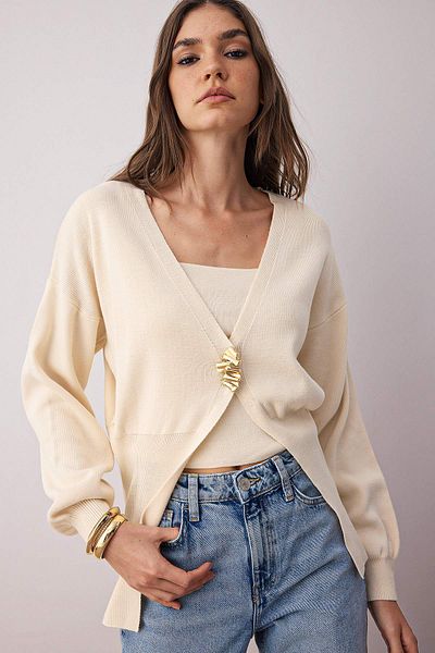 Trendyol Collection Ecru Button Detailed Wide Fit V-Neck Knitwear Cardigan-Blouse Set Twoaw26Hi00017