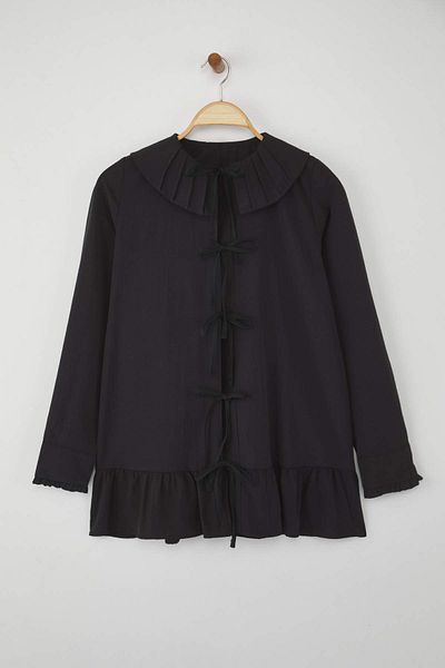 Trendyol Modest Black Regular Terrycotton Plain Woven Ruffle Detailed Hijab Shirt Tctaw26Tg00002