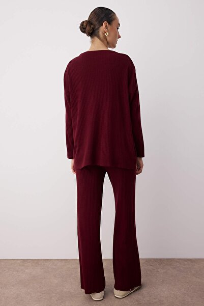 Trendyol Collection Burgunderfarbenes Basic-Fit-Strick-Unter-Oberteil-Set mit weitem Schnitt TWOSS20AU0084