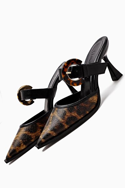 Limoya Yulia Leopard Buckle Detailed Front Door Heeled Women's Shoes