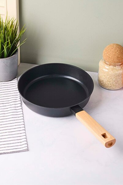 Perotti Cookwood Black Indüksiyon Tabanlı Ahşap Saplı Seramik Tava 24 Cm