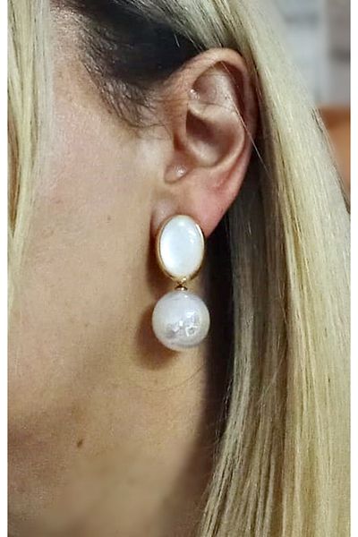 mos&more White Pearl Bonbon Stylish Women's Earrings