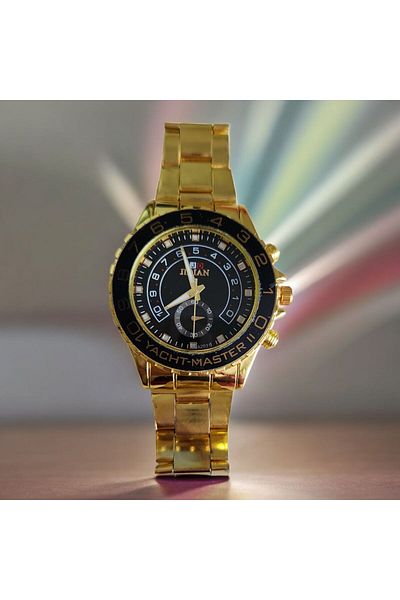 OEM Elegant men's watch, golden metal bracelet, analog display, quartz mechanism