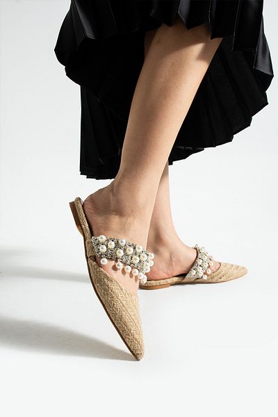 Lorenn Pearl Straw Pearl Detailed Women's Slippers