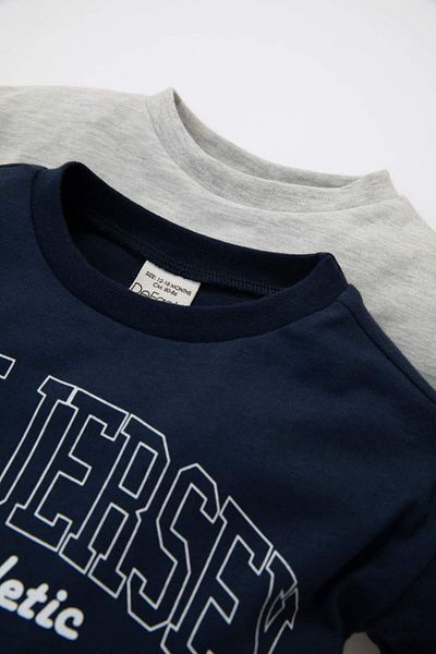 DeFacto Baby Boy Crew Neck Bedrucktes 2-teiliges Langarm-T-Shirt D2928A524AU